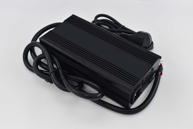 11V 15A AC DC Battery Charger Power Supply for E-Bike and Tools